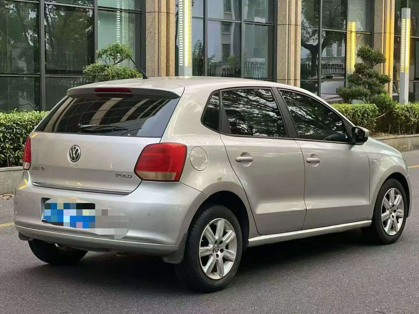 Volkswagen Polo 2011 1.4L Automatic 3