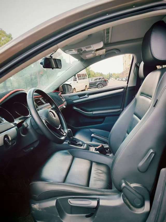 Volkswagen Sagitar Automatic 1.4T 4