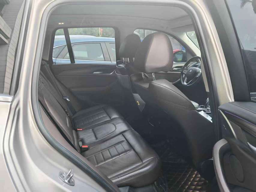 BMW X3 2.0T AWD Luxury Edition 2