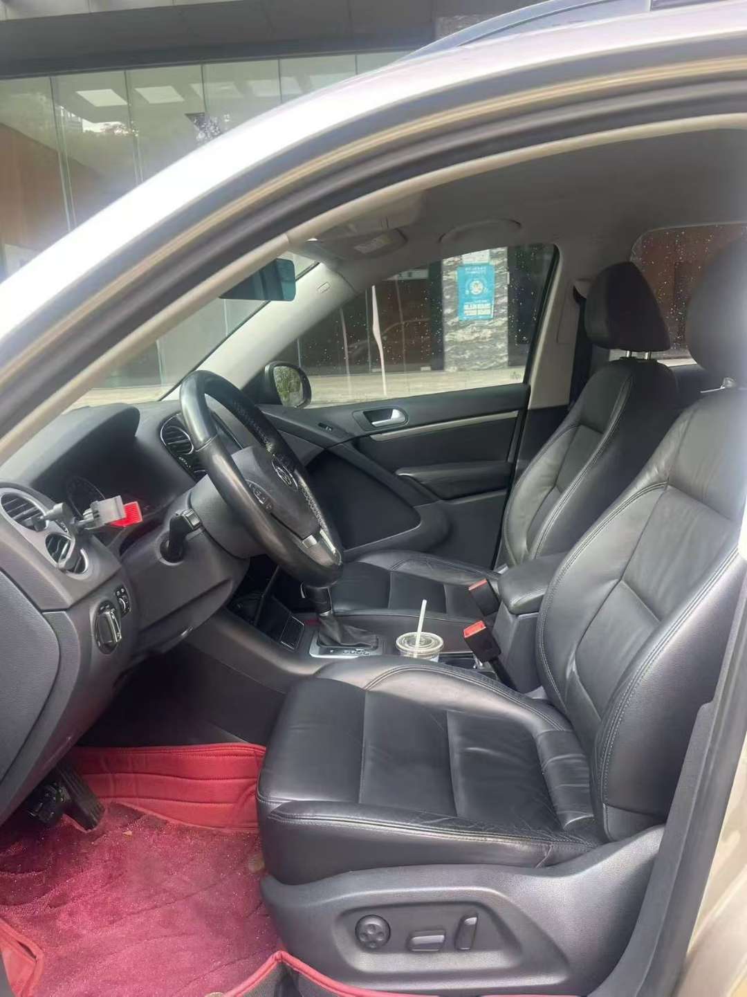Volkswagen Tiguan 1.8T FWD Comfort Edition 6