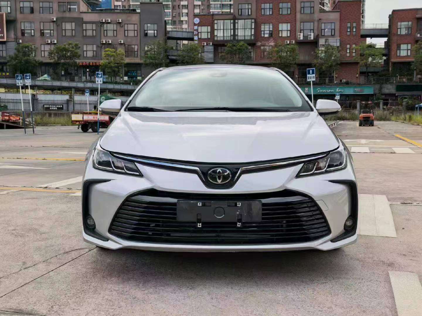 Toyota Corolla 1.2T Automatic Luxury Edition 2