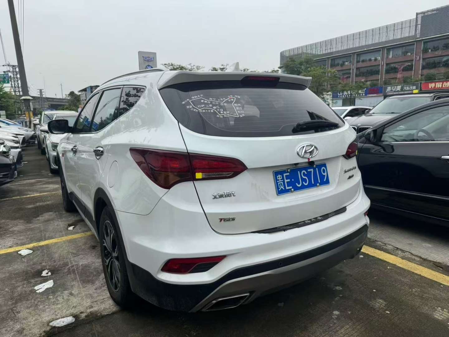 Hyundai Santa Fe 2017 2.0T 7-Seater 2WD Intelligent 4