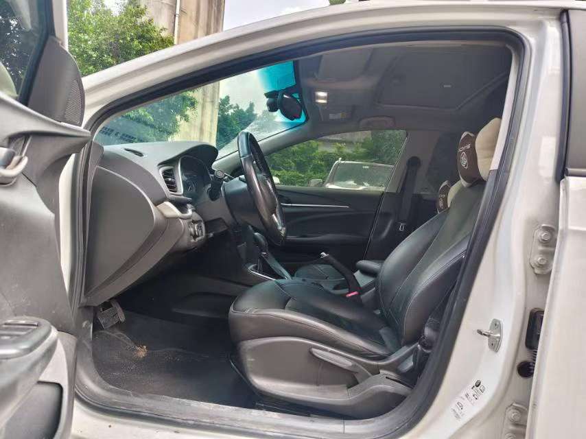 Buick Excelle 2019 18T Automatic Connected Elite 6