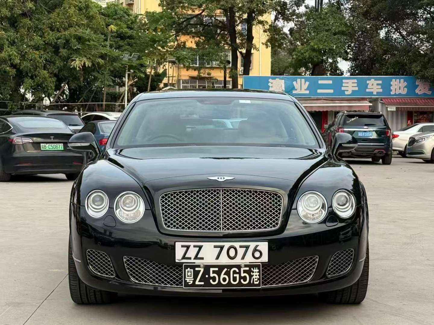 Bentley Flying Spur 6.0L W12 4-Seater