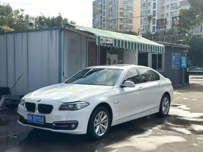 BMW 5 Series 525Li Leading Edition