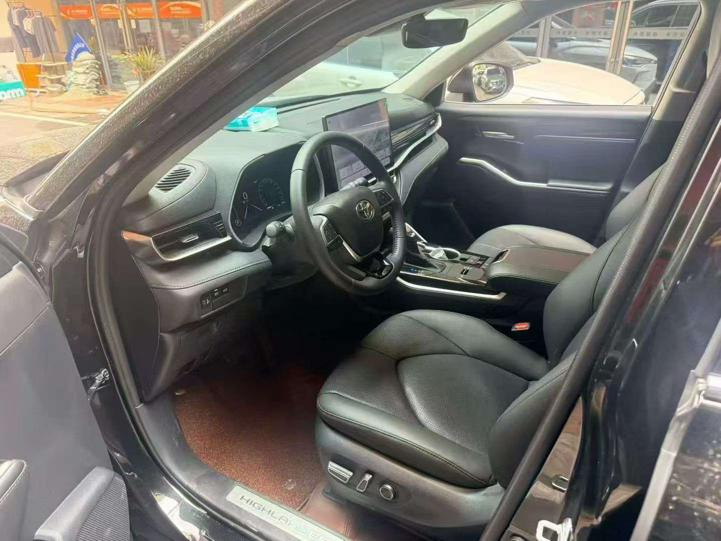Toyota Highlander 2.5 Hybrid 7-Seater Panoramic Sunroof 7