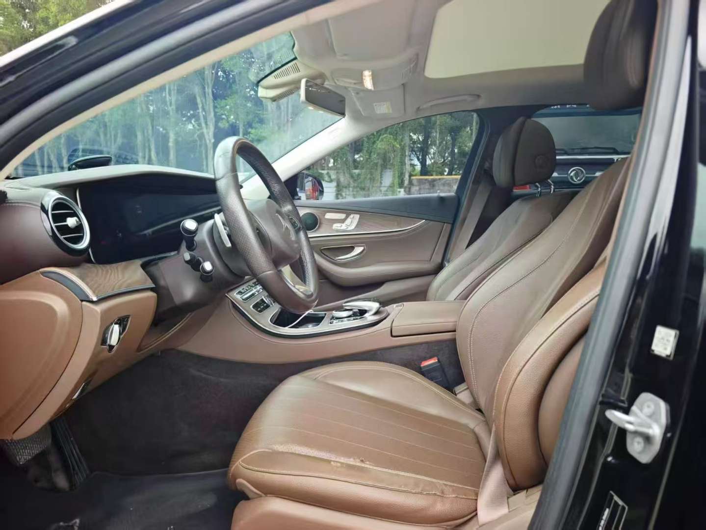 Mercedes-Benz E-Class 2017 E300L Luxury 2.0T 7