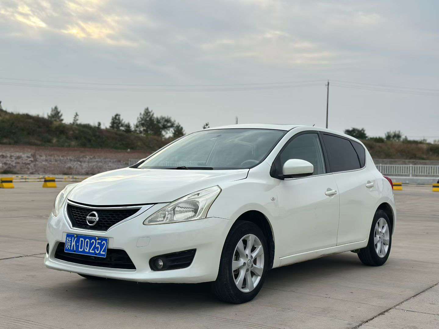 Nissan Tiida 3