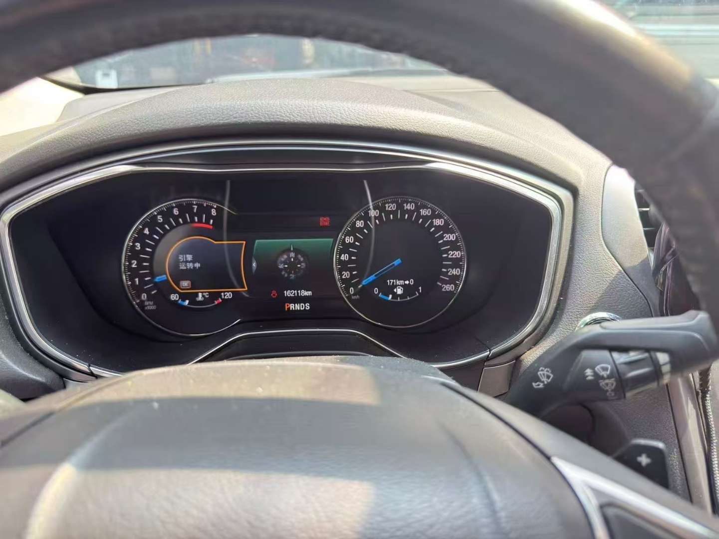 Ford Mondeo 2.0T Luxury Sport Edition 2