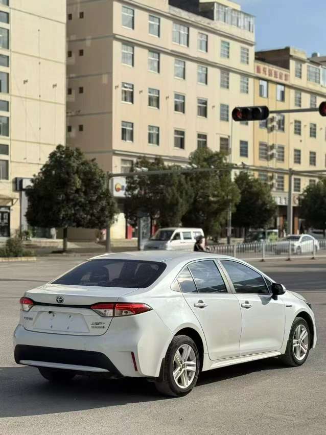 Toyota Levin 1.8L Hybrid Automatic 6
