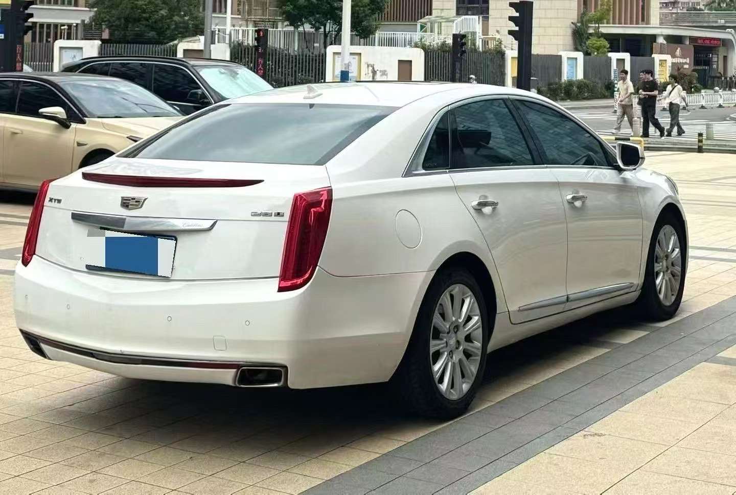 Cadillac XTS 2.0T 28T Tech 4