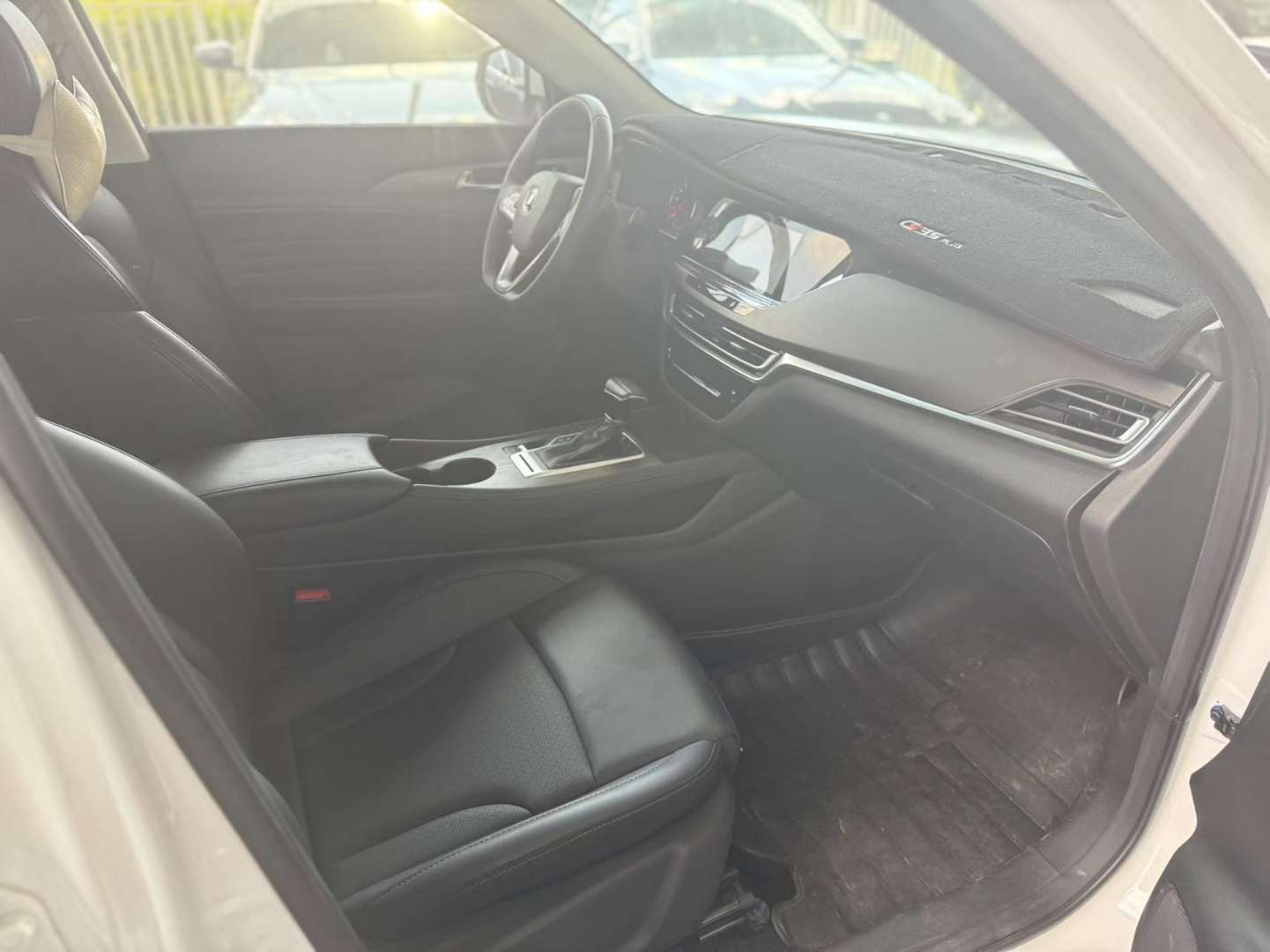 Changan CS35Plus Honor Million Edition 1.6L Automatic Elite 5