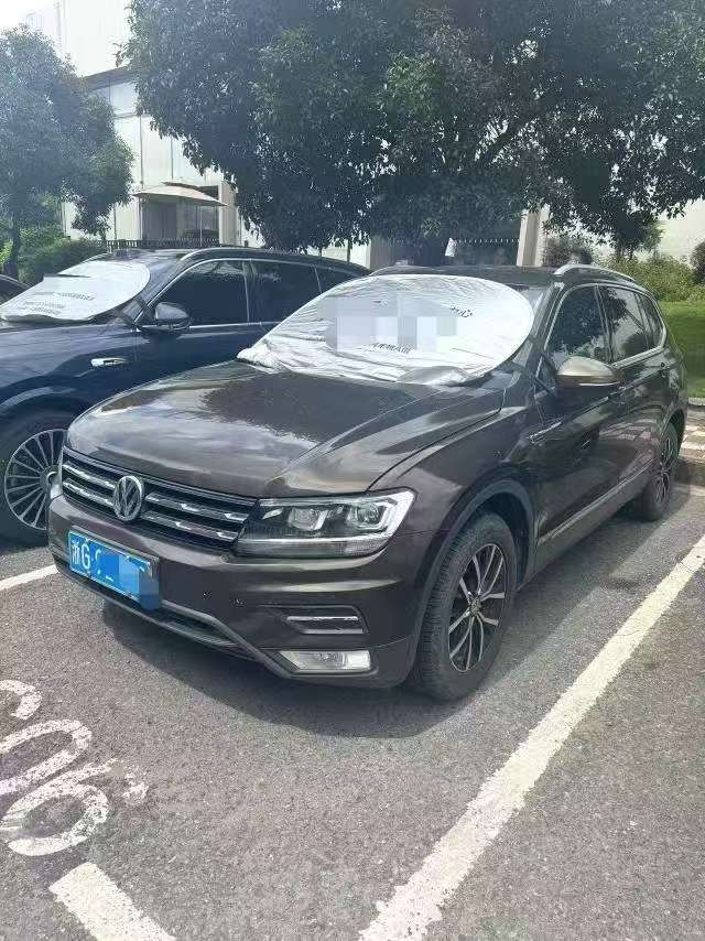Volkswagen Tiguan L 1.8T 330 TSI Trendline