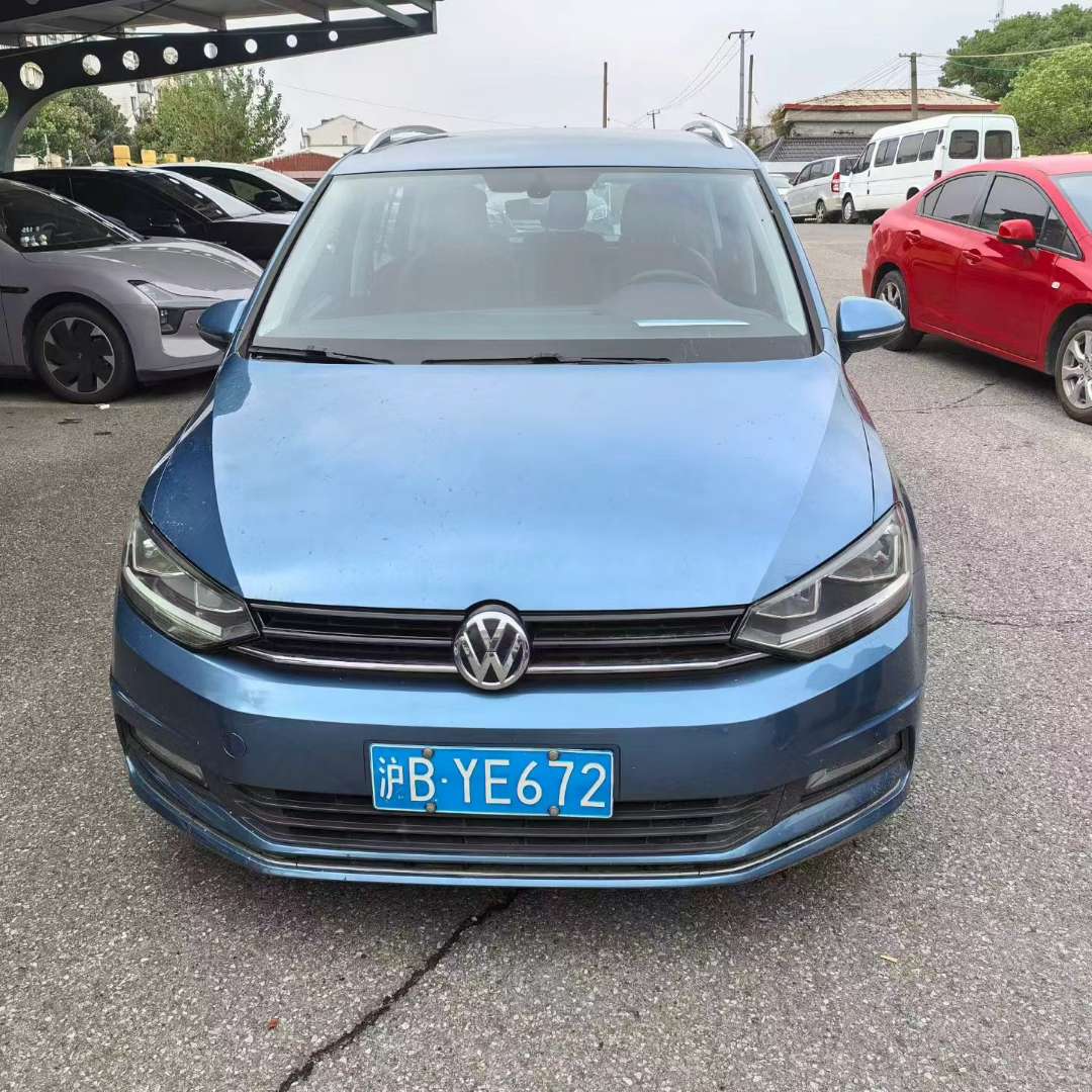 Volkswagen Touran 1.4T 2
