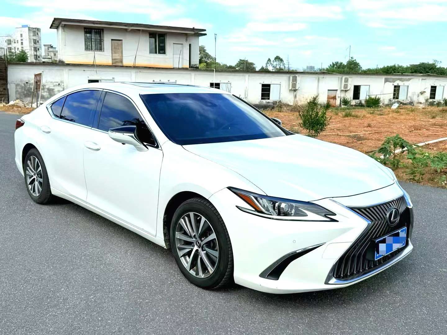Lexus ES 3