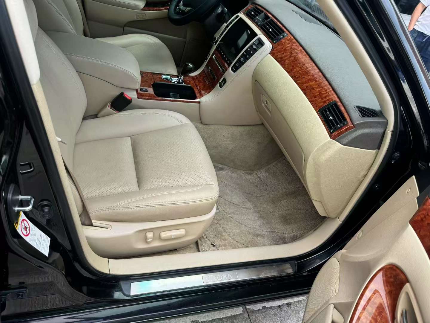 Toyota Crown 2008 2.5L Navigation High Trim 7