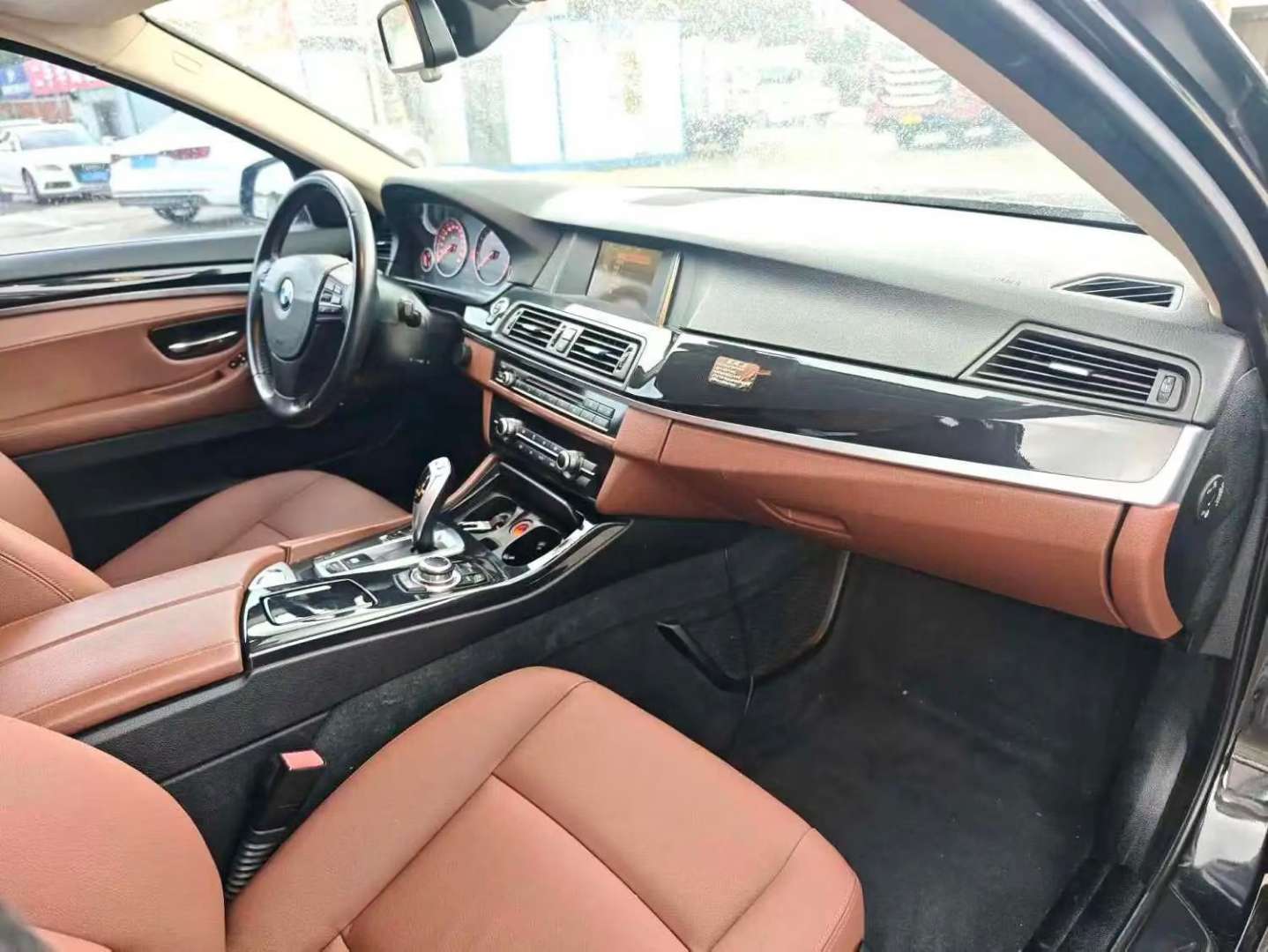 BMW 5 Series 7