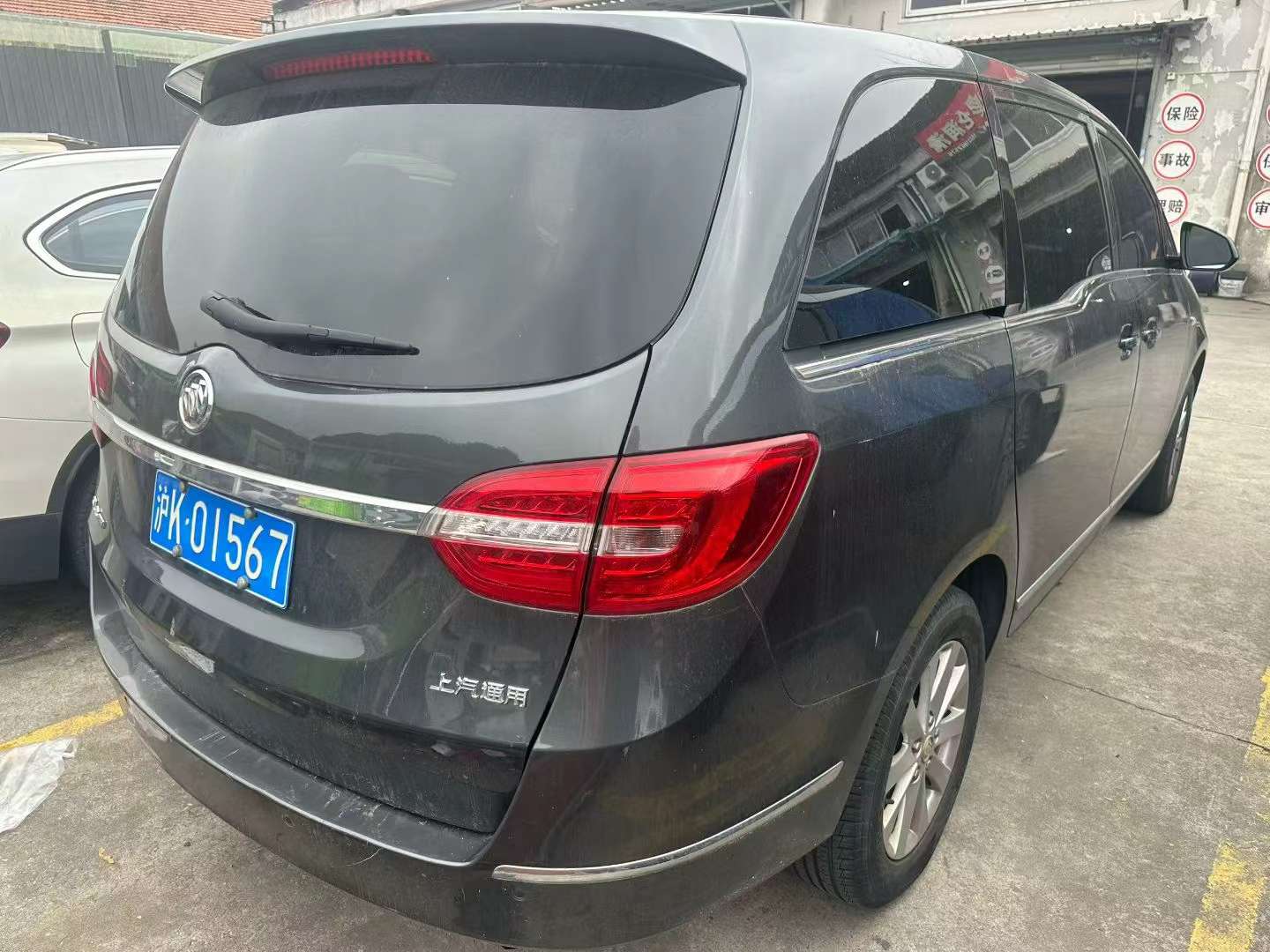 Buick GL8 25S 7