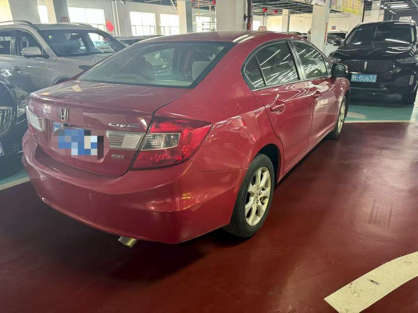 Honda Civic 2013 3