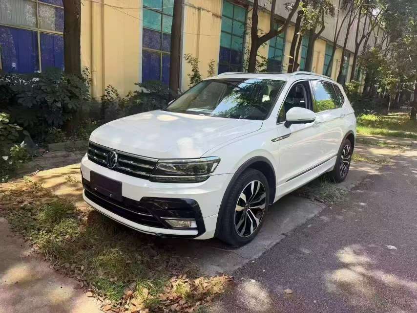 Volkswagen Tiguan L 330 FWD R-Line Flagship Edition 3