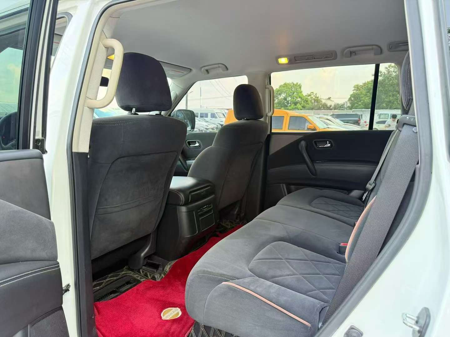 Nissan Patrol 4.0L Middle East SE Version 9
