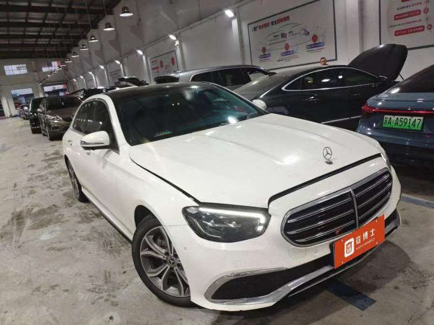 Mercedes-Benz E-Class 2.0T Sport Luxury 2