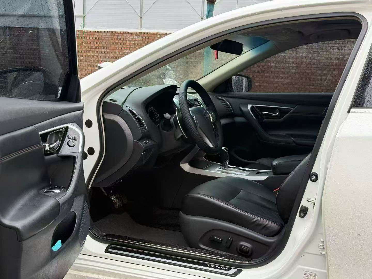 Nissan Teana 2.5L High Trim 4