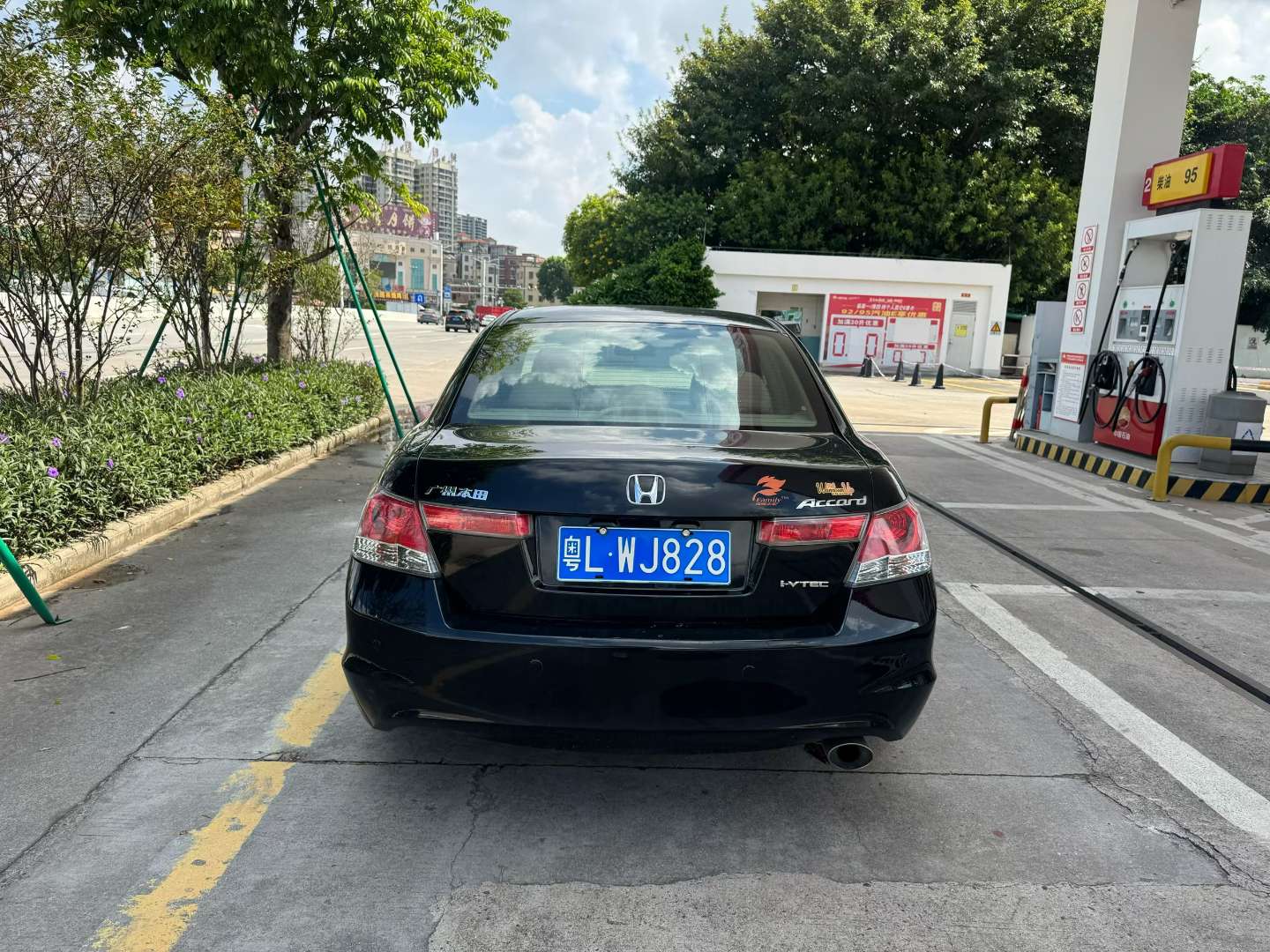 Honda Accord 2.0L Automatic Sunroof 8