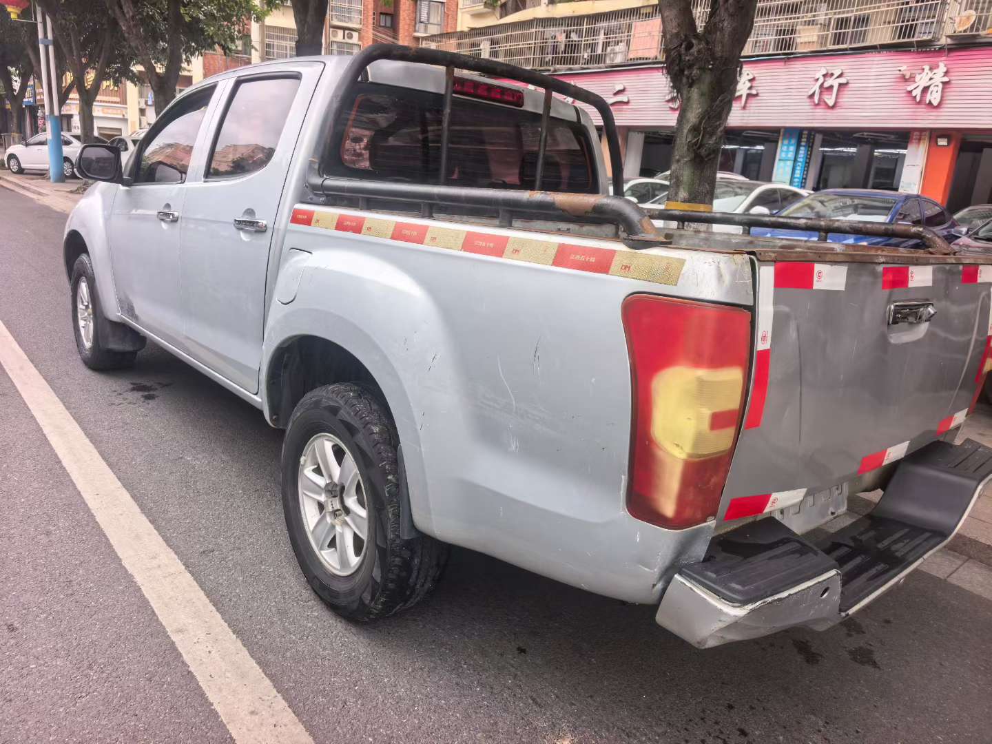 Isuzu Ruimai 2.8T Diesel 4