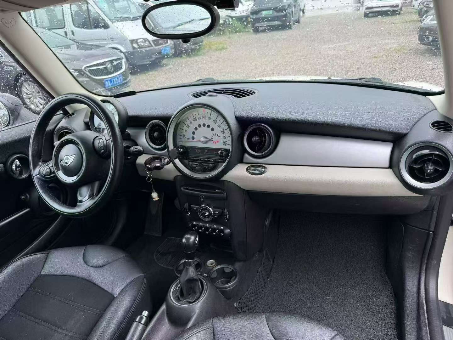 MINI 1.6L 3-Door 5
