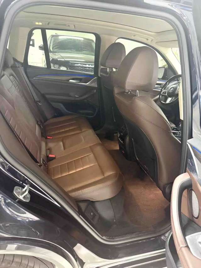 BMW X3 xDrive28i M Sport Package 3
