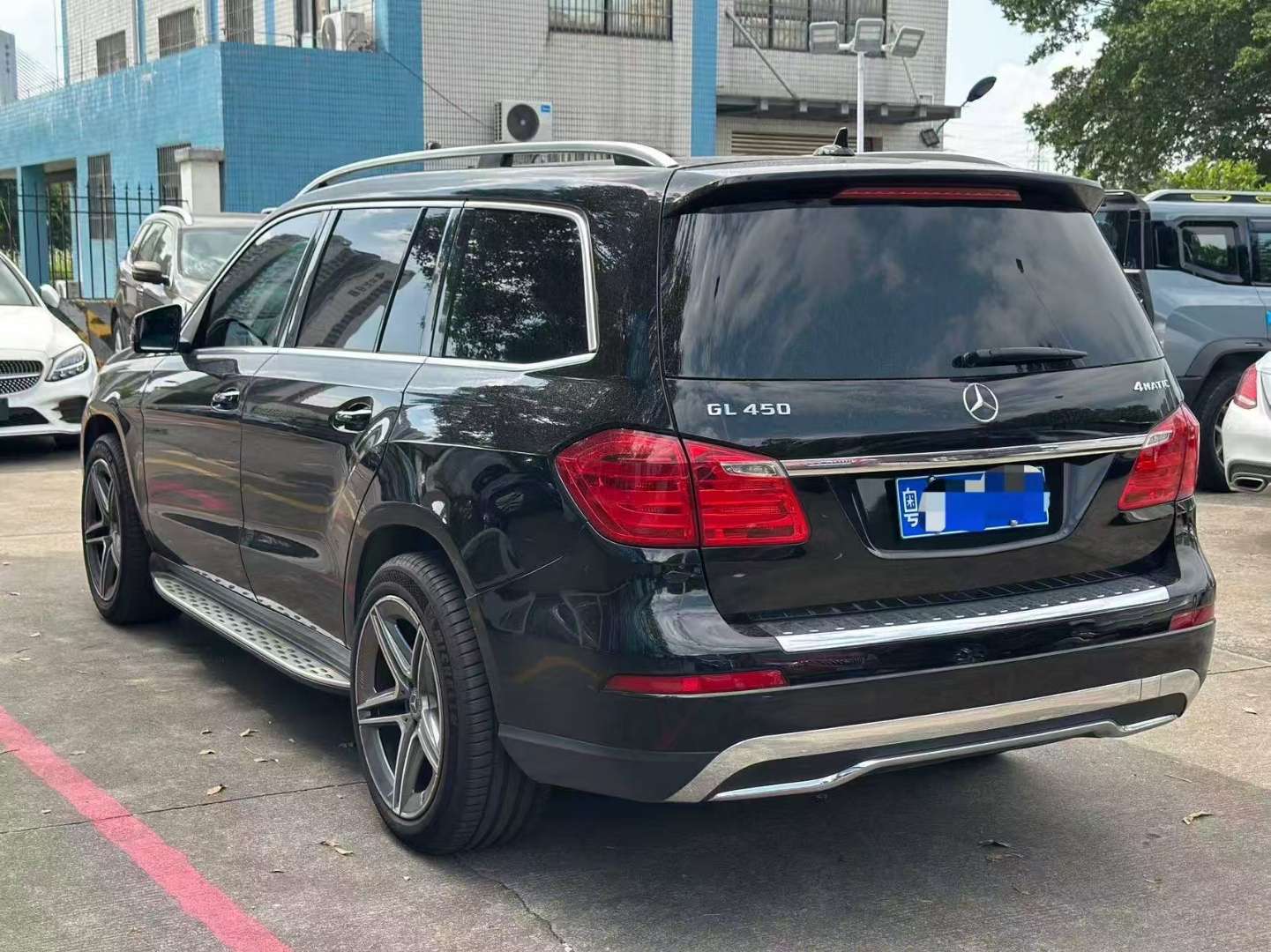 Mercedes-Benz GL450 2016 3.0T Middle East Version 7-Seater 3