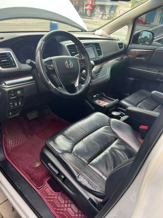 Honda Odyssey 2014 2.4L Automatic Flagship 3