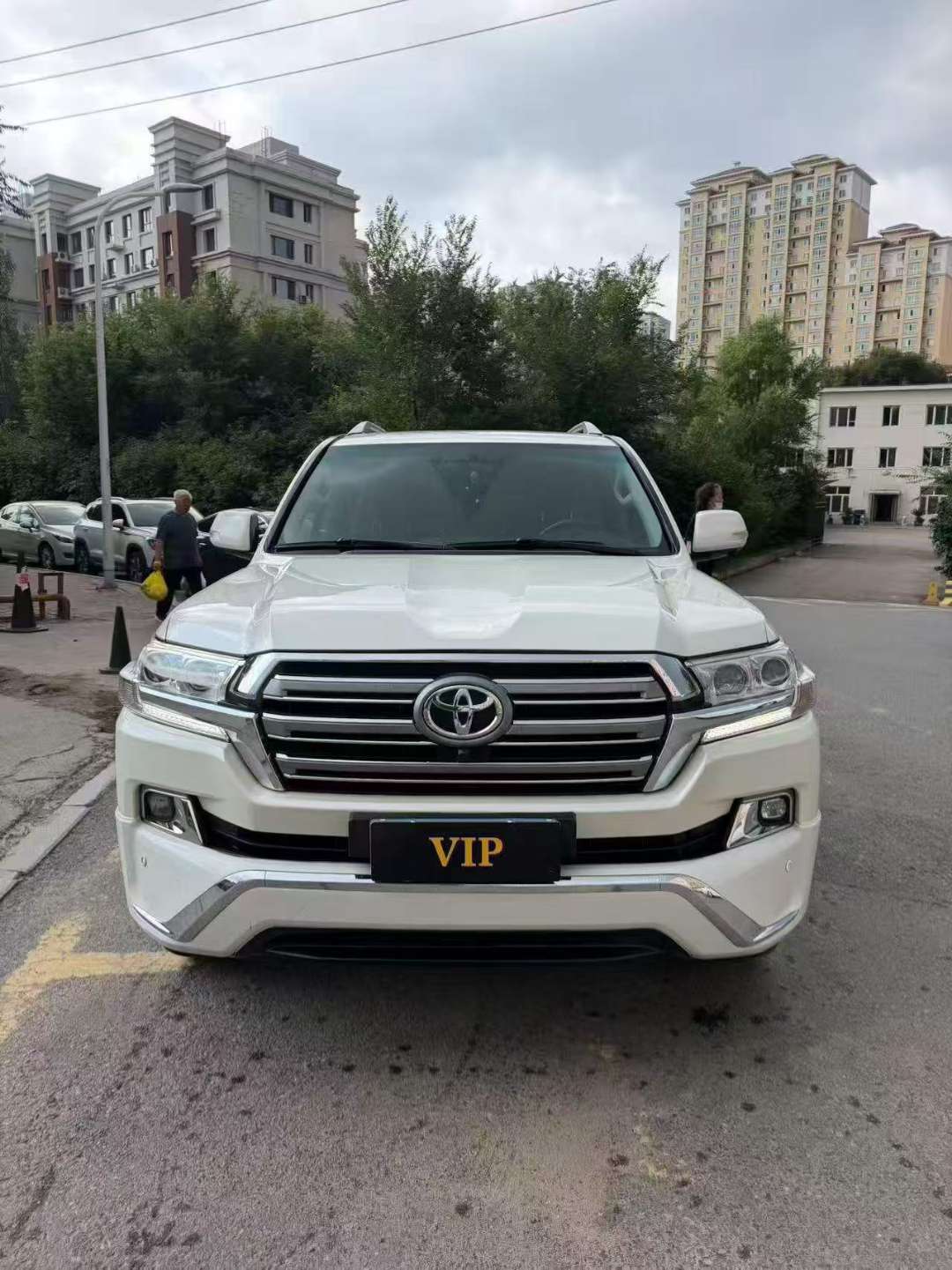 Toyota Land Cruiser 2014 4000 Five-Seat Version 2