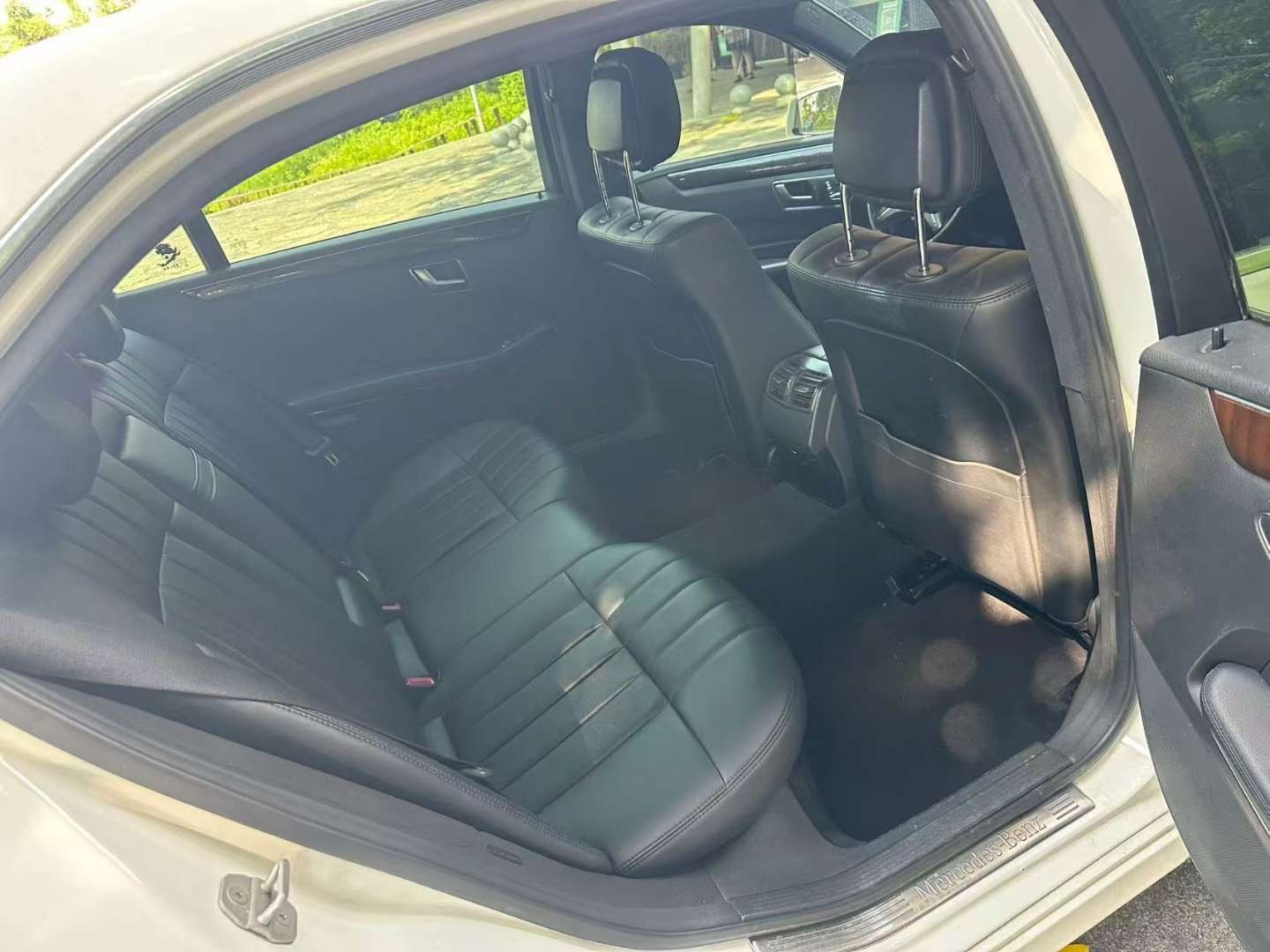 Mercedes-Benz E-Class E200L 2.0T Automatic Sunroof 7