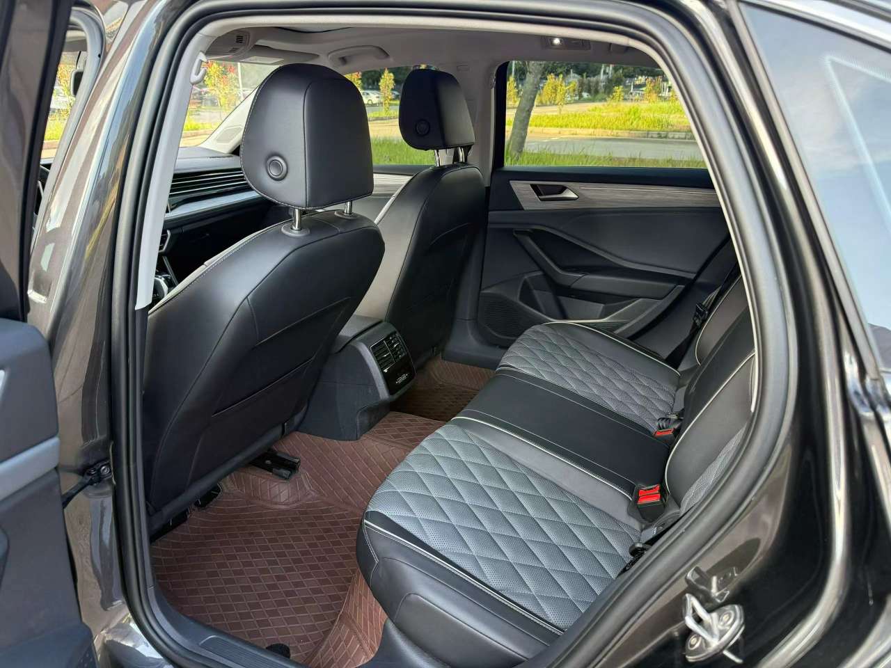 Volkswagen Sagitar 1.5T Upgrade Edition 5