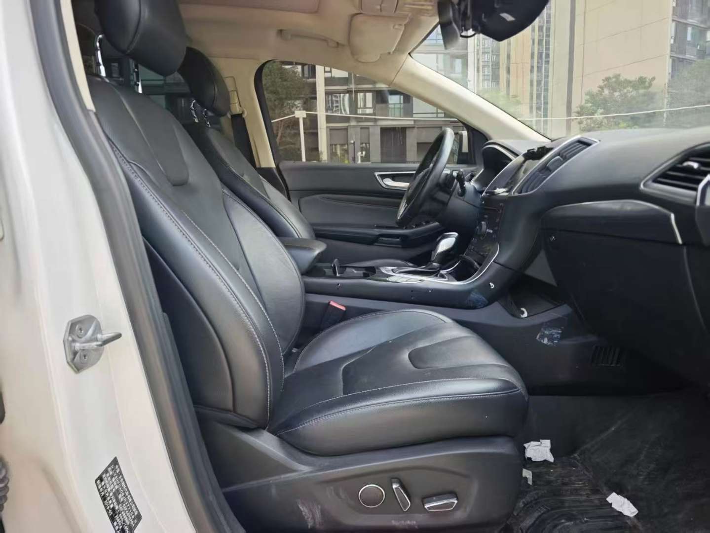 Ford Edge 2018 4WD Platinum 7-Seater 8