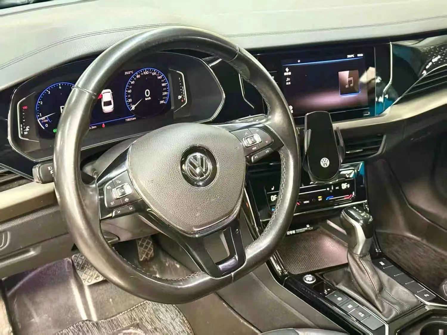 Volkswagen Passat 2020 2.0TSI 330TSI Elite 2