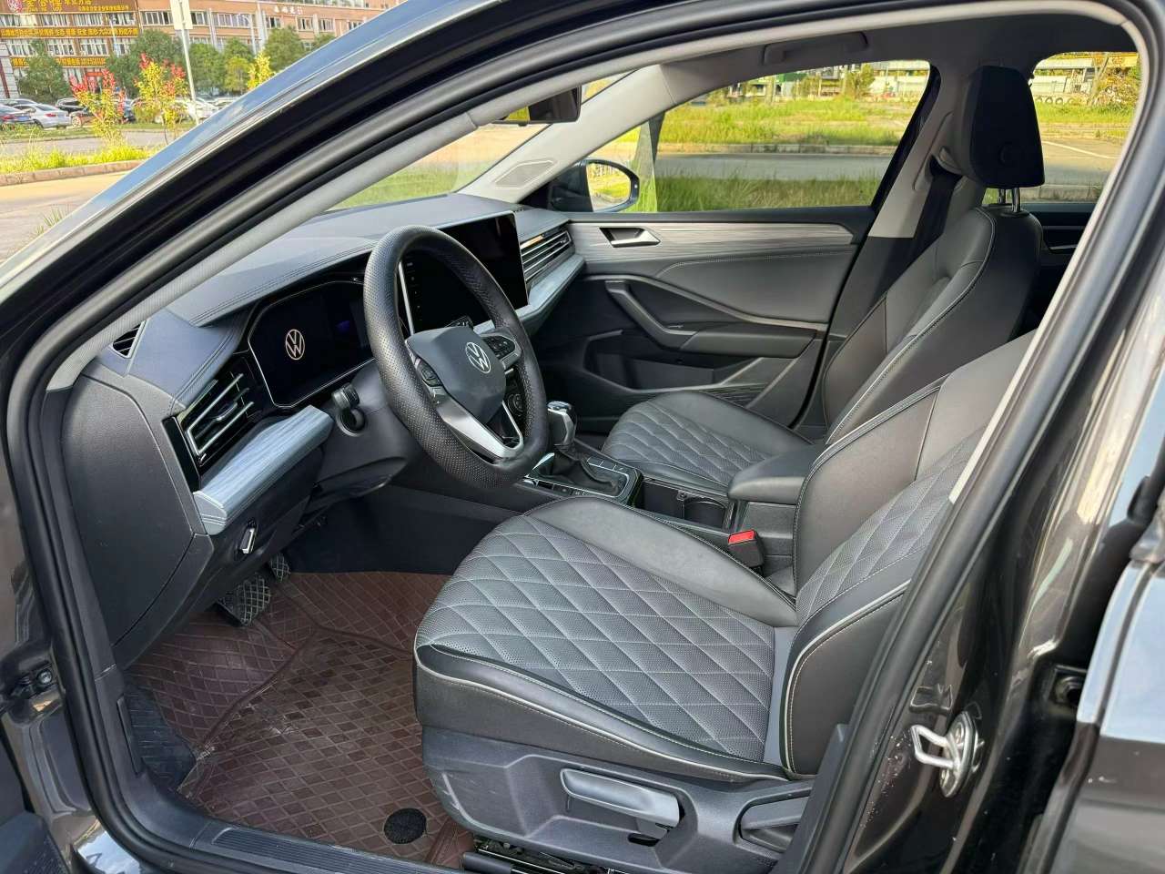 Volkswagen Sagitar 1.5T Upgrade Edition 4