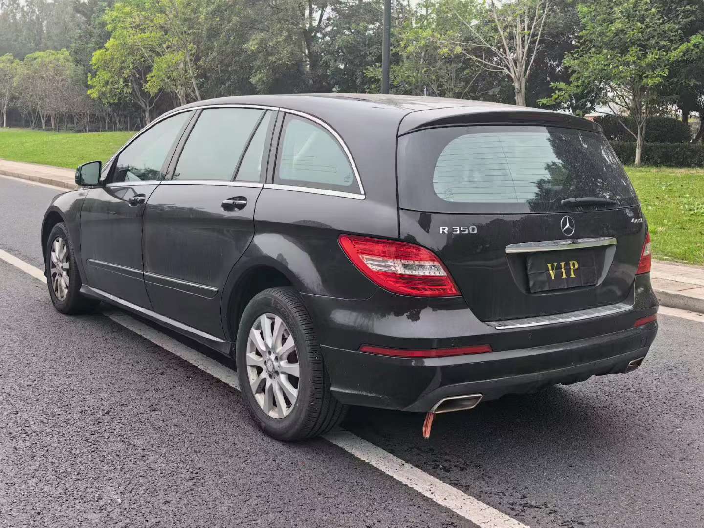 Mercedes-Benz R-Class 2011 350 L 4MATIC 3.5L 9