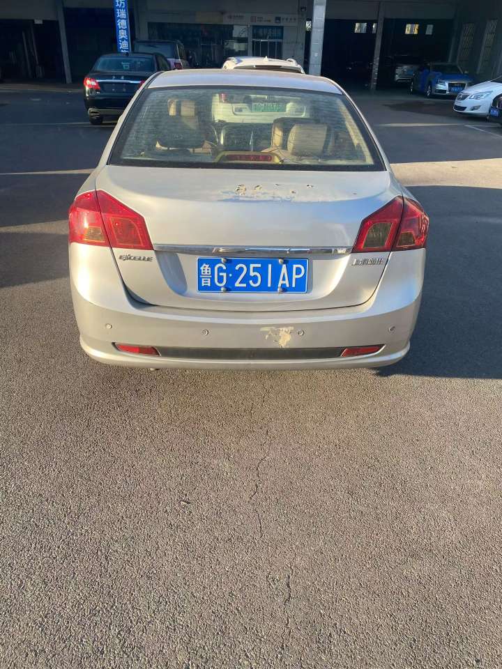 Buick Excelle Automatic 1.6 4