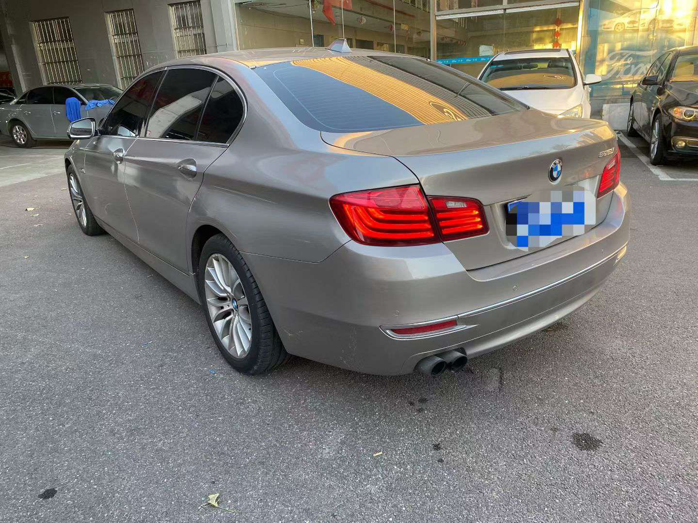 BMW 5 Series 2016 2.0T Luxury Design Package 5