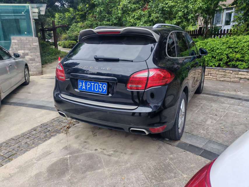Porsche Cayenne 9