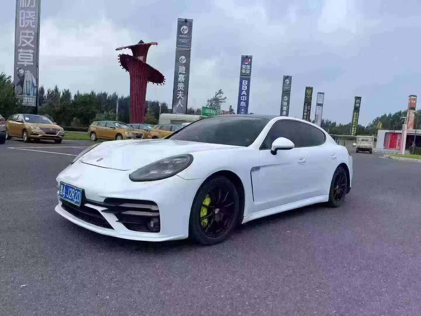 Porsche Panamera 2