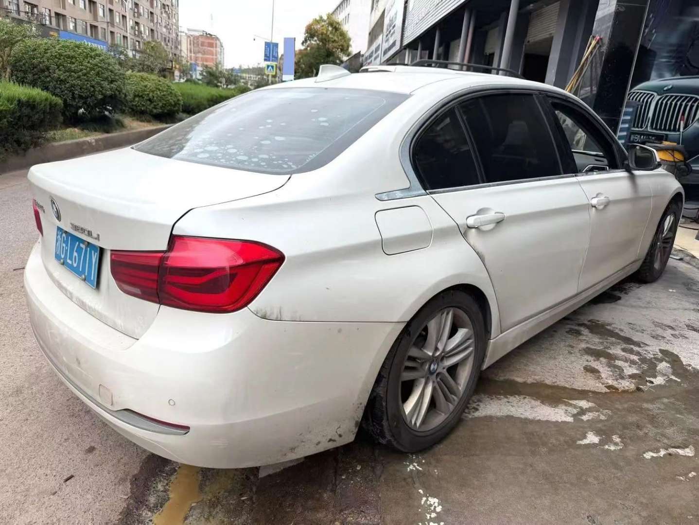 BMW 3 Series 320Li Fashion 2