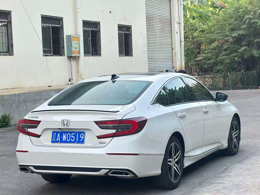 Honda Accord 260 Night Edition Premium 9