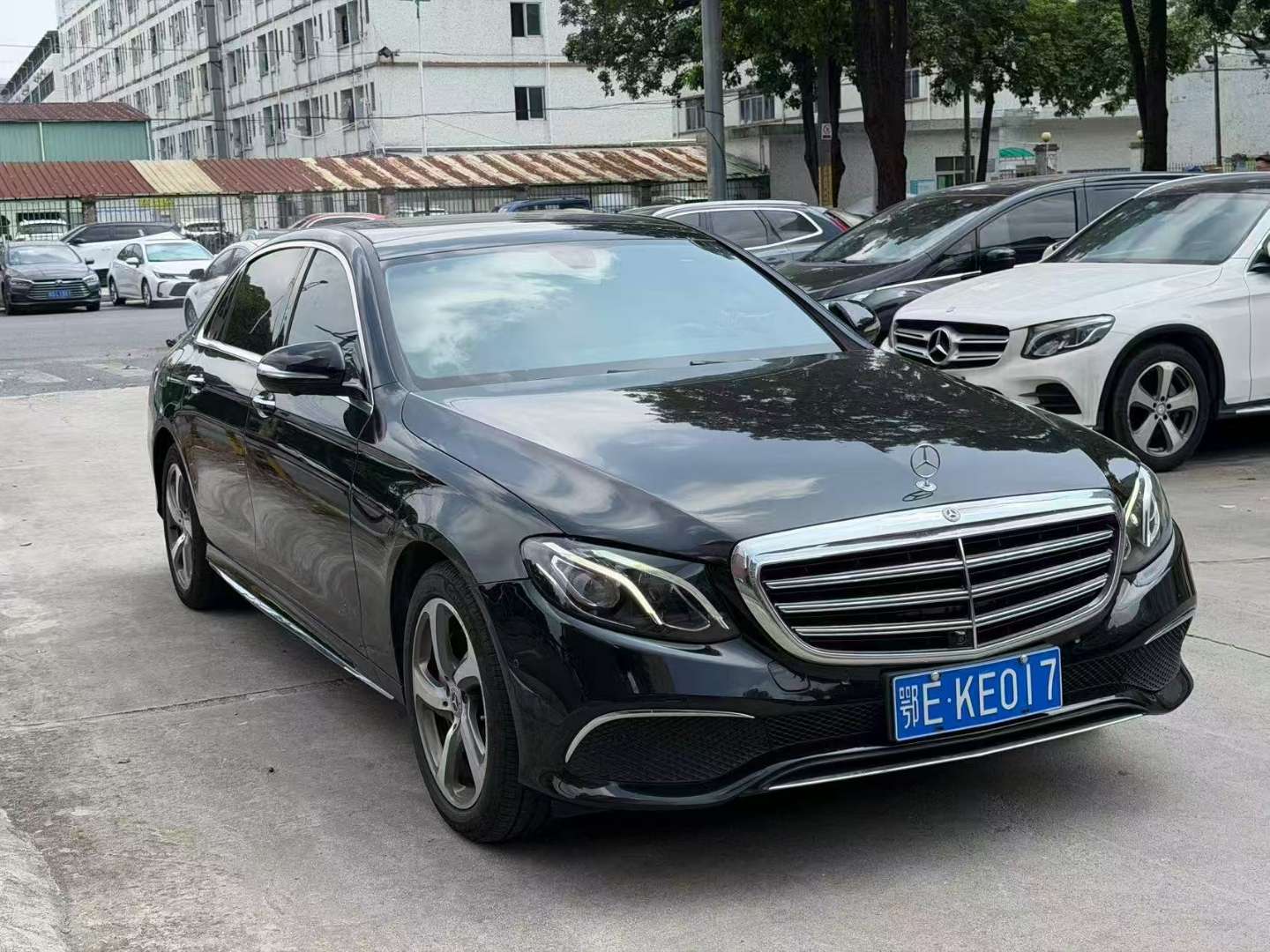 Mercedes-Benz E-Class E300L Sport Luxury Edition 2
