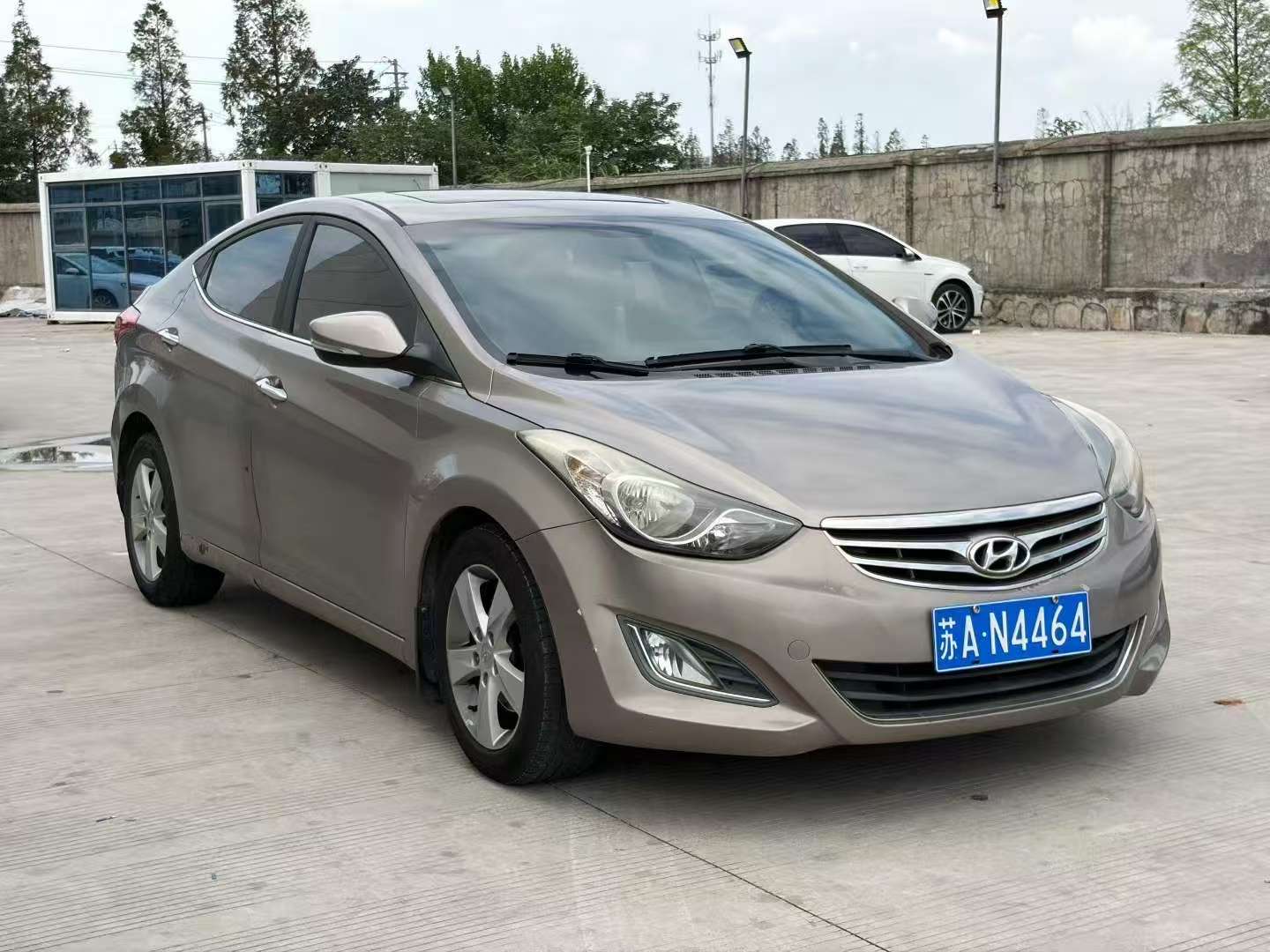 Hyundai Langdong 2013 1.6L Automatic Sunroof