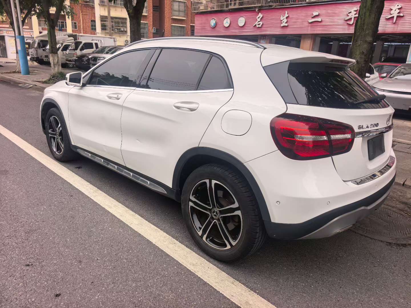 Mercedes-Benz GLA GLA200 4