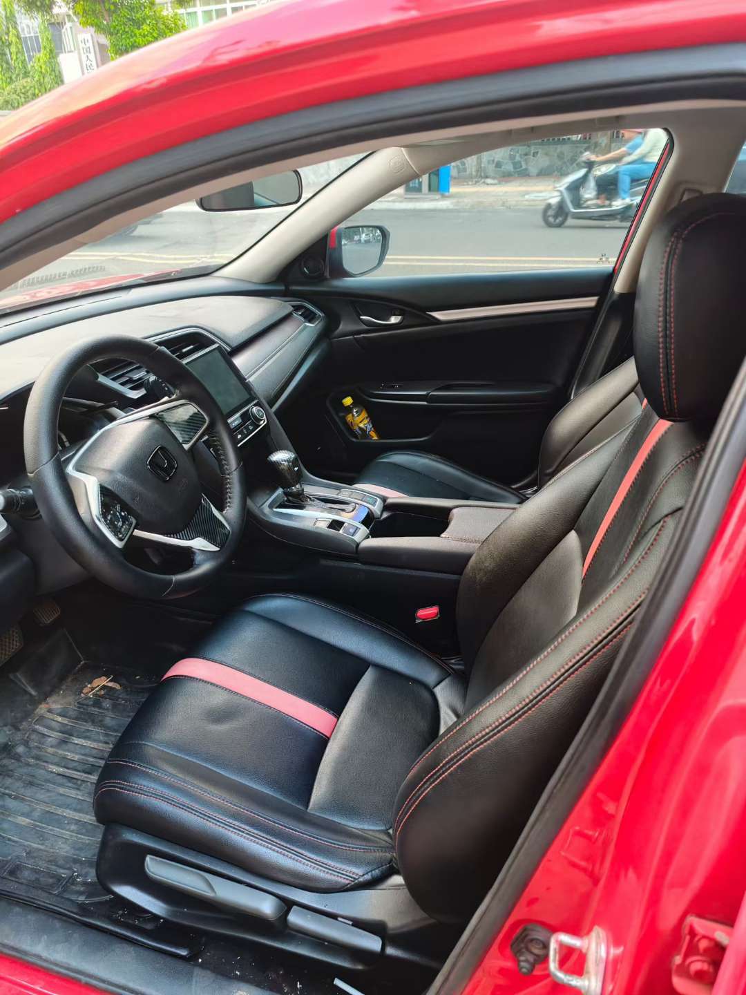 Honda Civic 1.5T Automatic 6